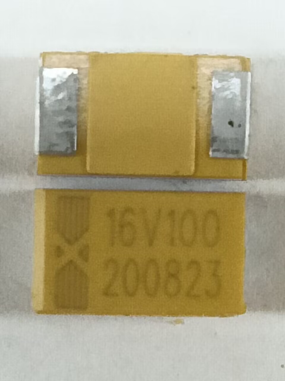 CA45-E-20V-100UF-K